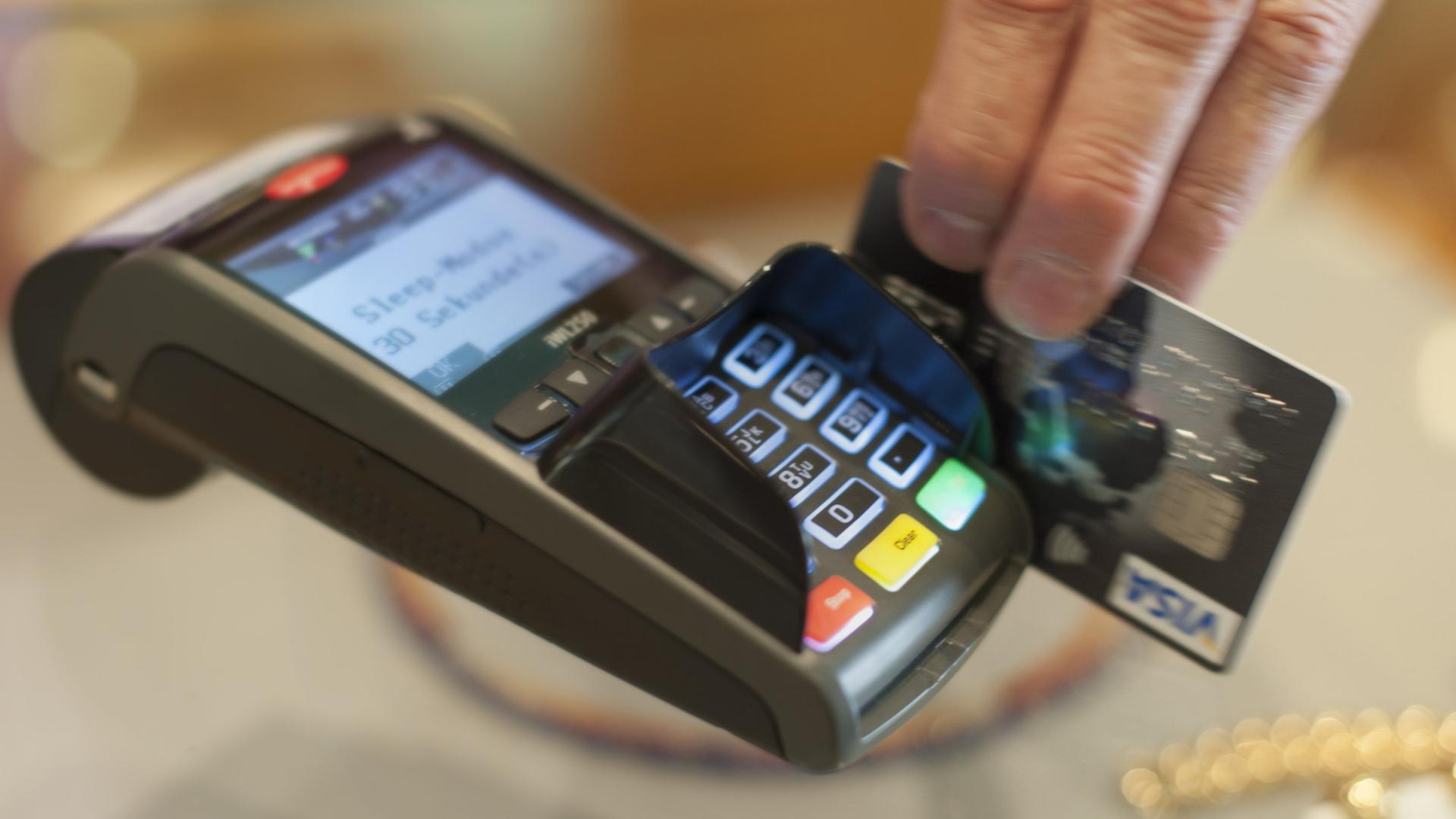 Hour-long disruption to card payments resolved | hessenschau.de