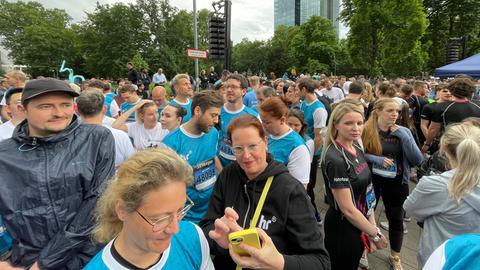 Bilder vom Laufteam des hr beim J.P.Morgan Firmenlauf am 5.6.2024