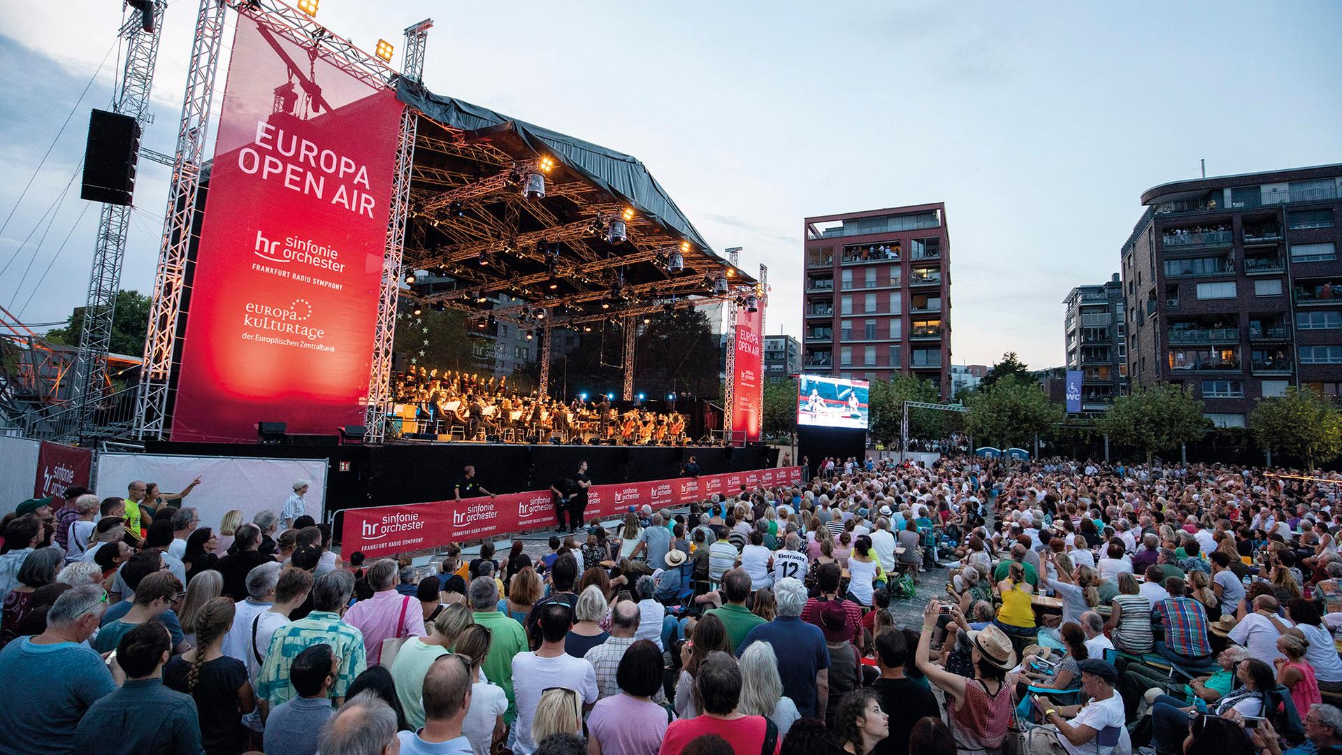 Weseler Werft in Frankfurt Europa Open Air mit Sinfonieorchester