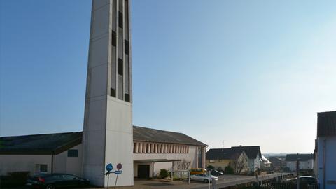 Die katholischen Pfarrkirche St. Familia in Bruchköbel.