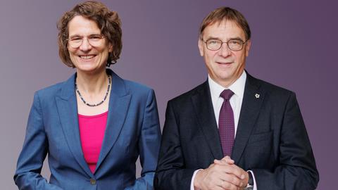 Die neue Kirchenpräsidentin Christiane Tietz und der scheidende Kirchenpräsident Volker Jung.