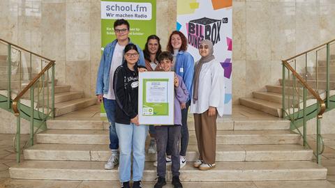 Gewannen den school.fm-Preis 2024 in der Kategorie für „Einfach weltoffen“: „Die Johanns” der Johann-Christian-Senckenberg-Schule in Runkel, Lahn-Dill-Kreis.