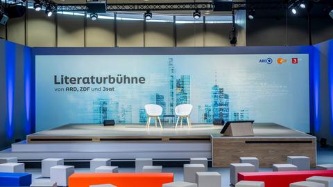 Literaturbühne von ARD, ZDF und 3sat auf der Frankfurter Buchmesse.